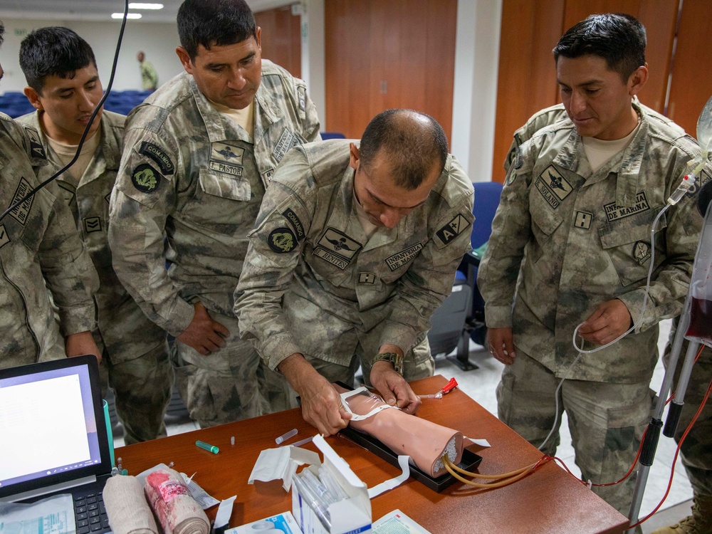U.S. Navy Promotes Medical Raediness in Peru