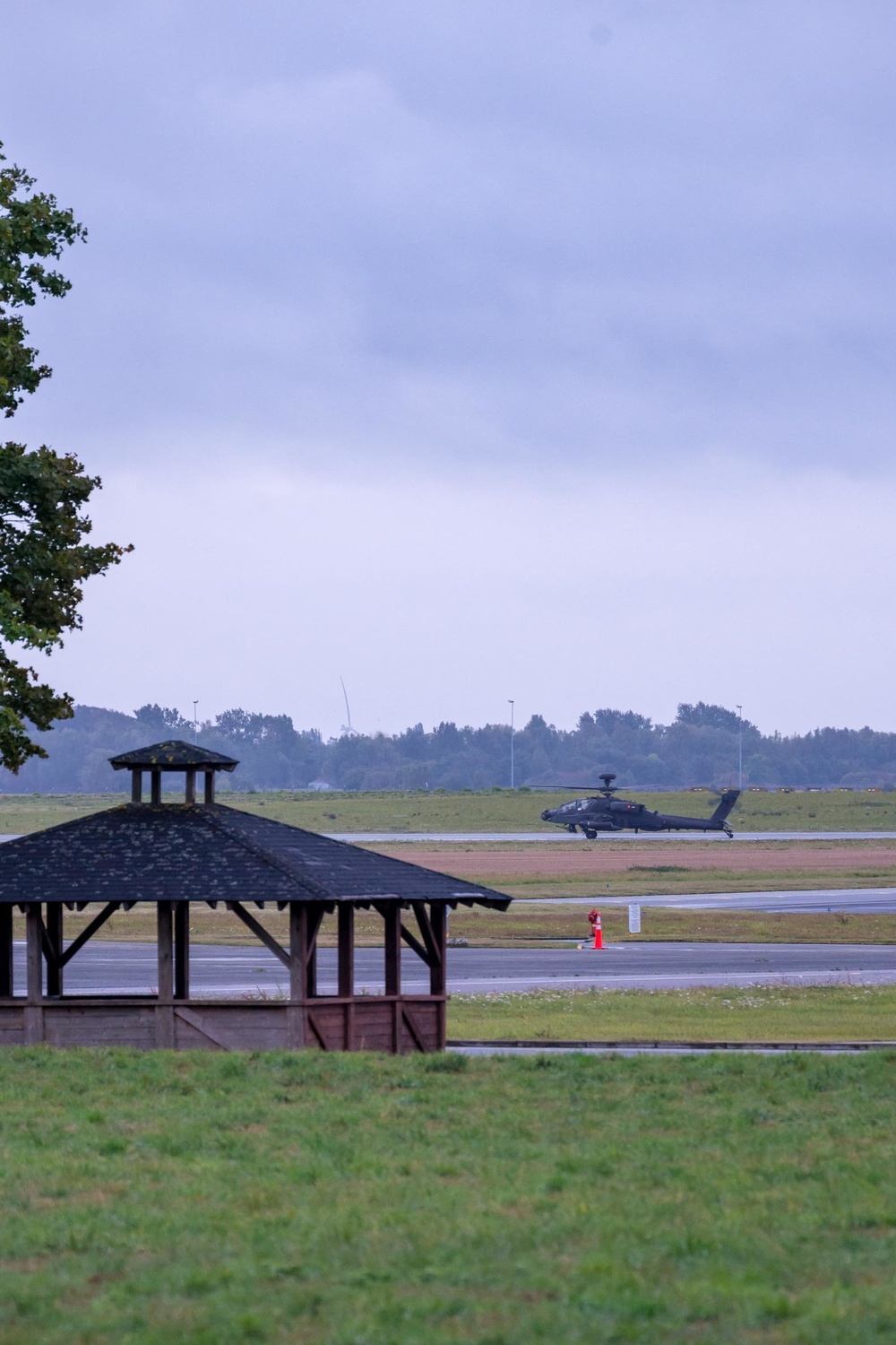 British Helicopters use Chièvres Air Base as refueling point
