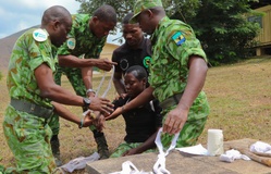Civil Affairs Team 324 support Gabonese partner nation in counter illicit trafficking operations [Image 7 of 20]