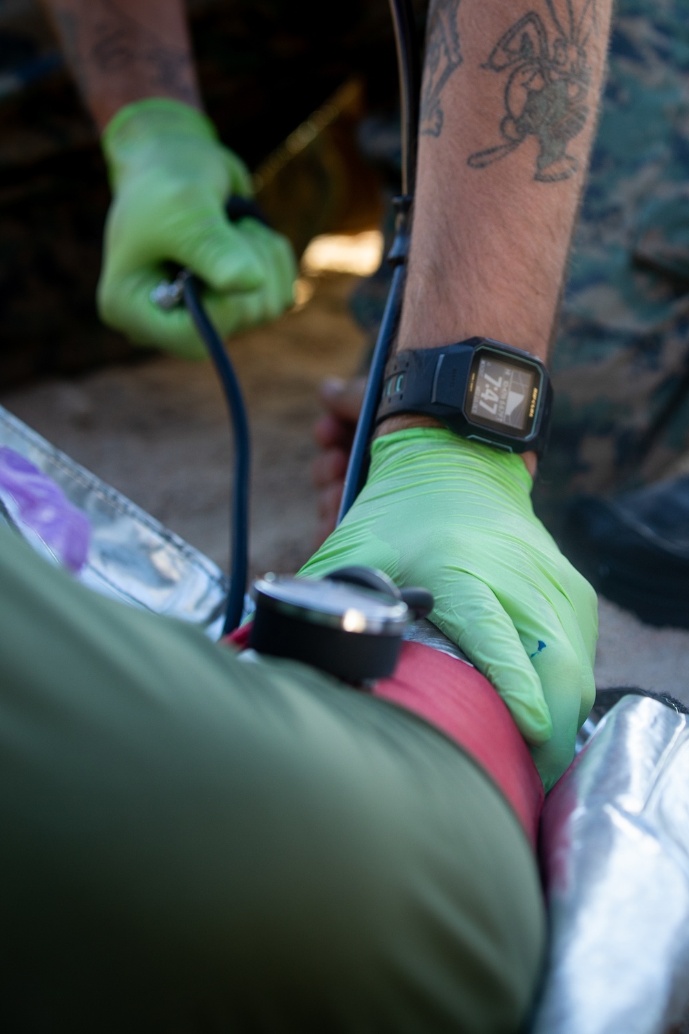2d Marine Division practices blood transfusion