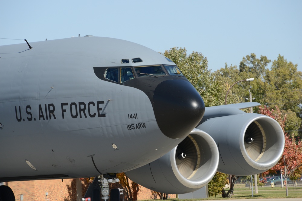 Stratotanker taxi