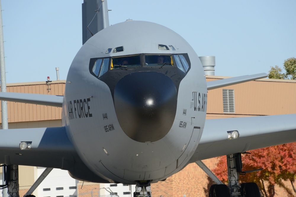 Stratotanker taxiing