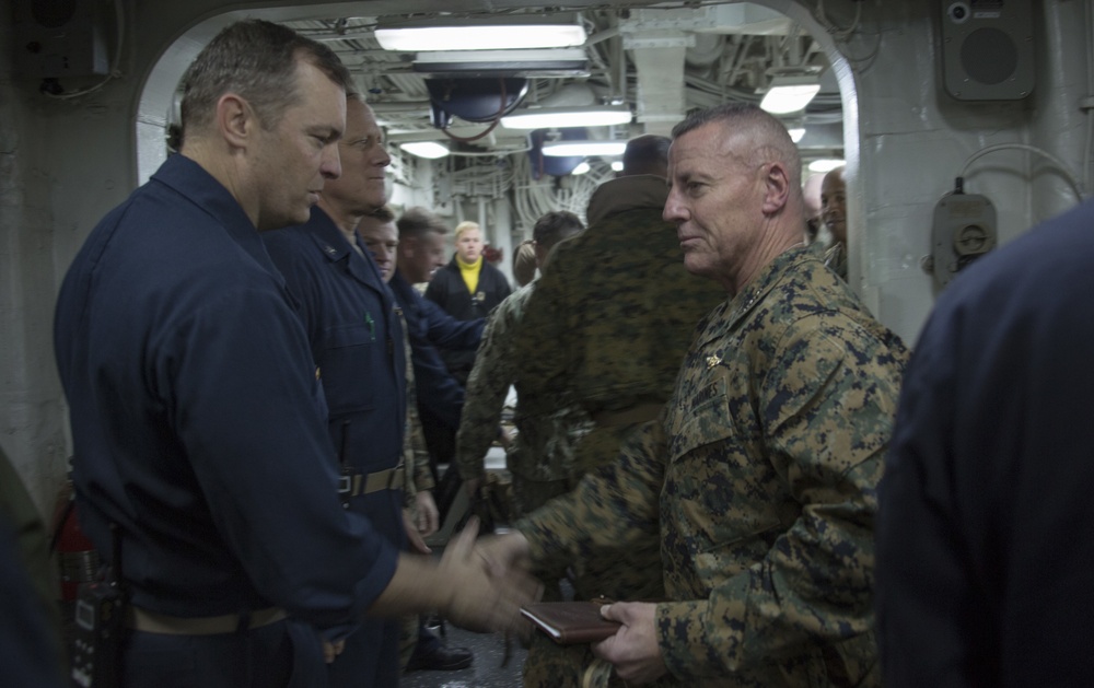 Lt. Gen. Robert F. Hedelund visits the USS Bataan