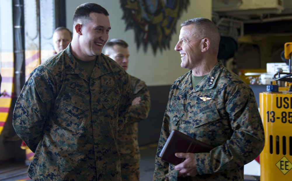 Lt. Gen. Robert F. Hedelund visits the USS Bataan