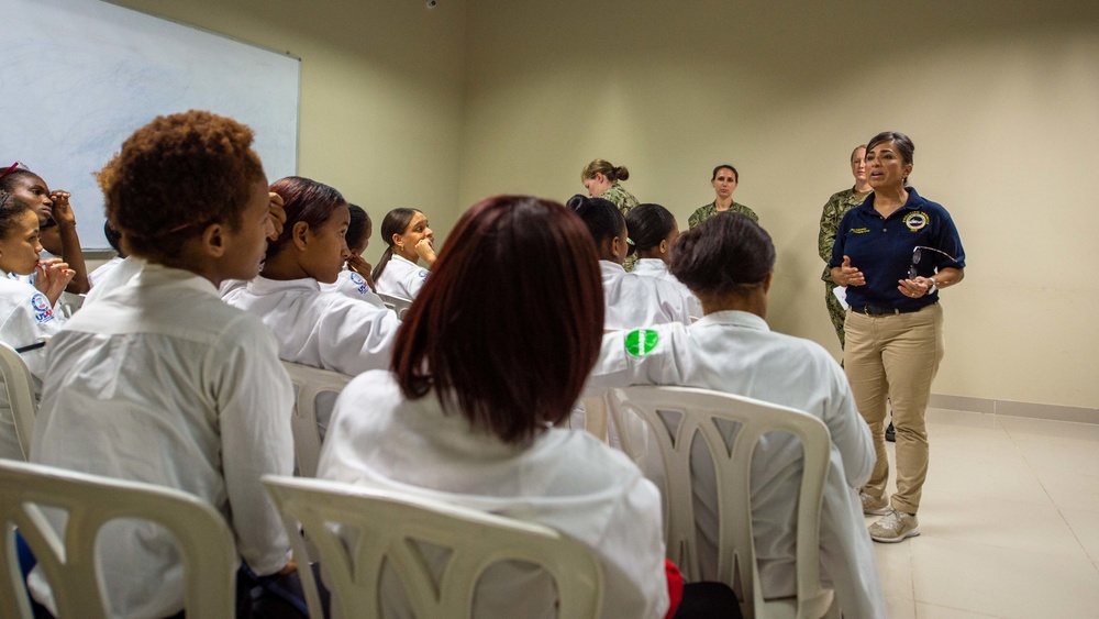 Comfort Visits Dominican Republic