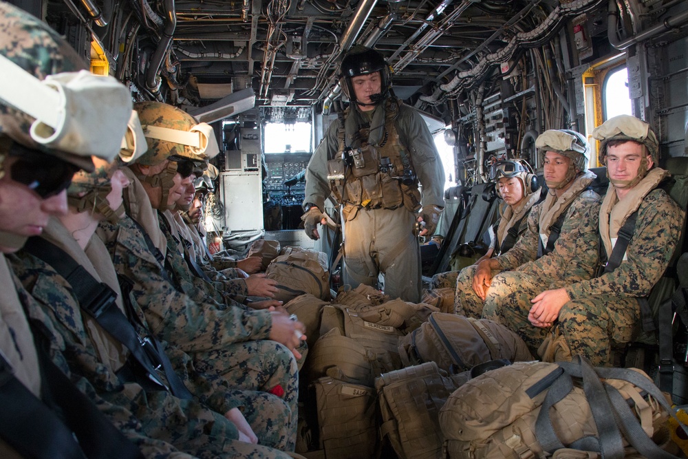 CLB-31 Marines conduct helicopter support team training