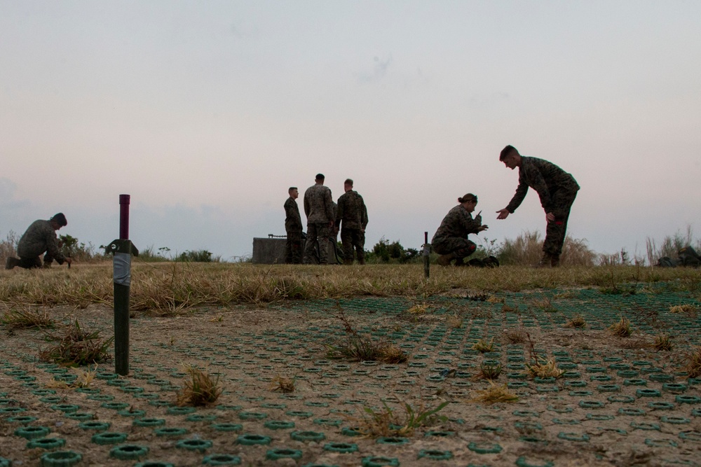 CLB-31 Marines conduct helicopter support team training