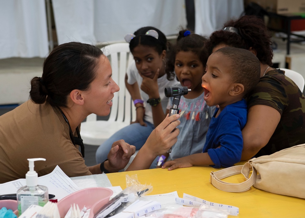 USNS Comfort Visits Santo Domingo, Dominican Republic