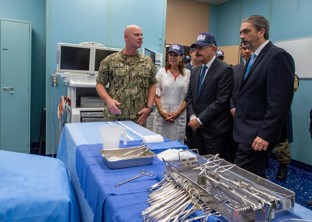 USNS Comfort Visits Dominican Republic