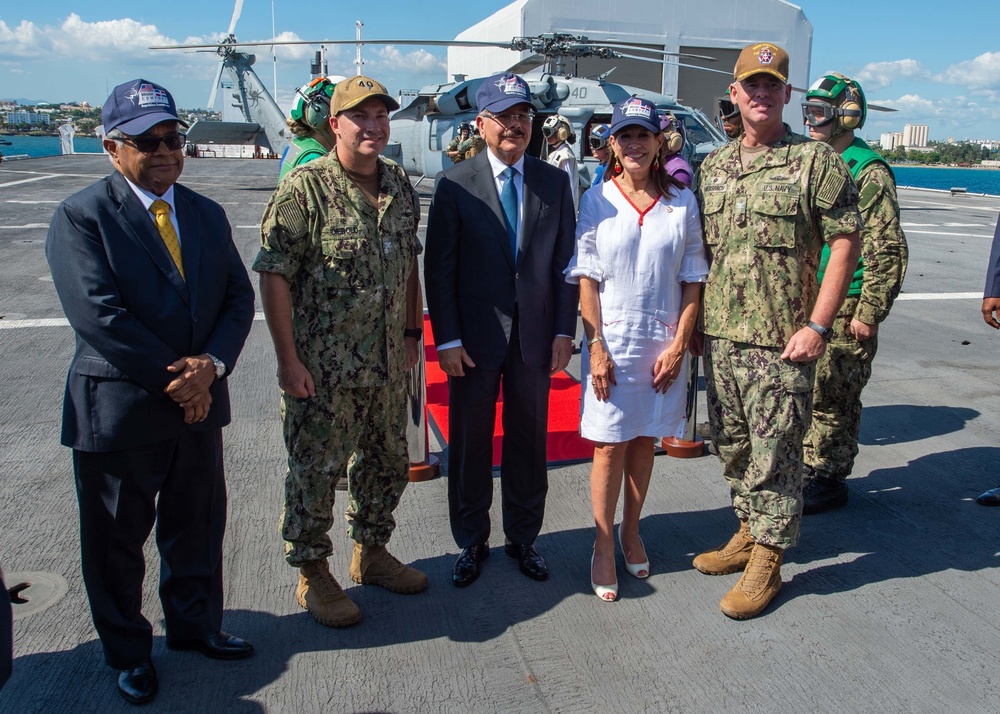 USNS Comfort Visits Dominican Republic