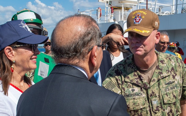USNS Comfort Visits Dominican Republic