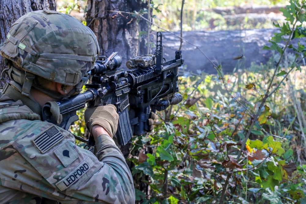 2nd Brigade paratroopers conduct live fire