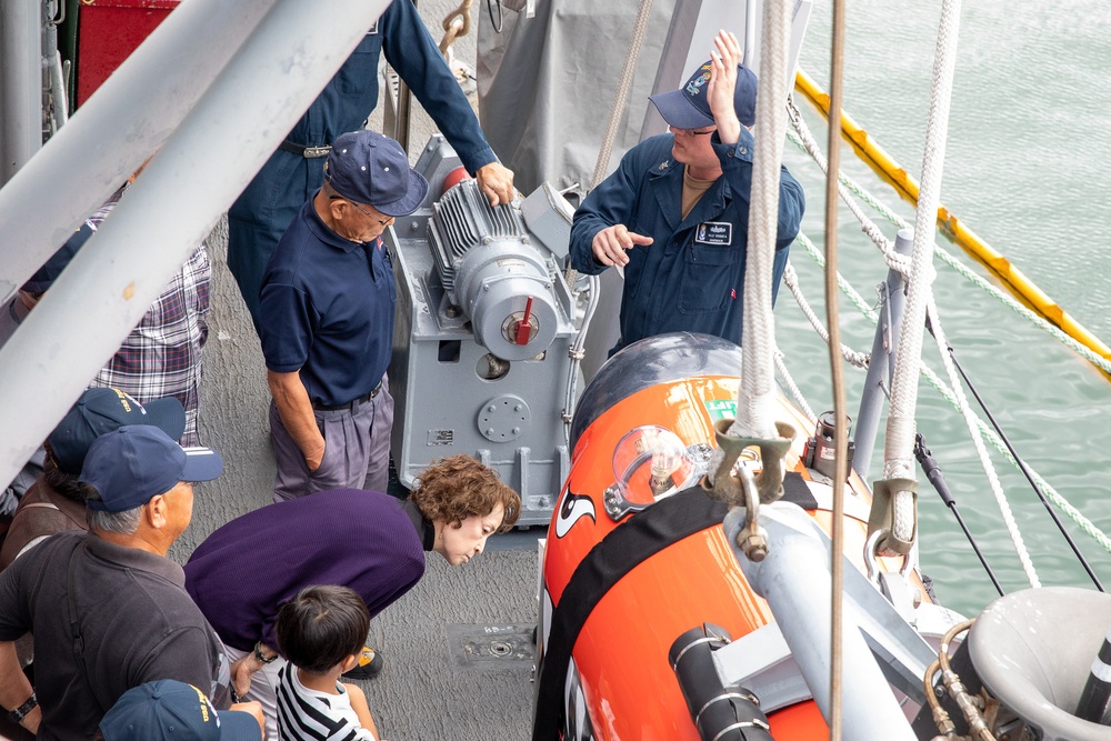 Local Uki city residents take a tour of USS Pioneer (MCM 9)