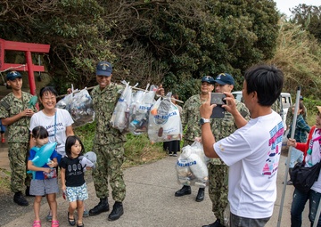 Pioneer Sailors lend a hand in Kumamoto