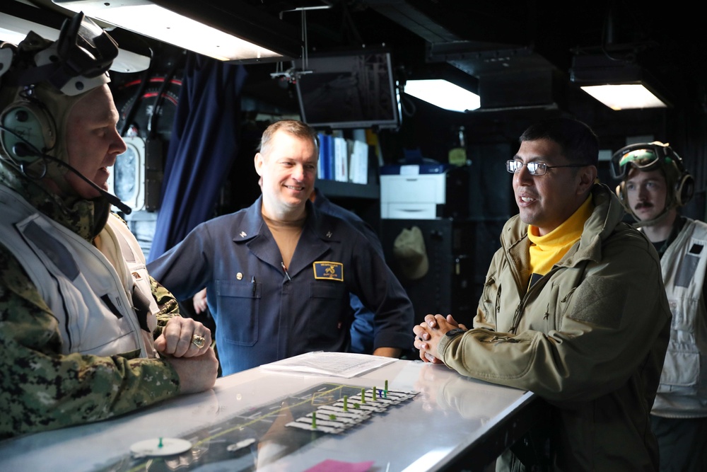USFFC Commander Visits USS Bataan During COMPTUEX