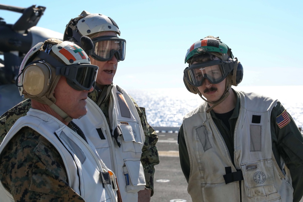 USFFC Commander Visits USS Bataan During COMPTUEX