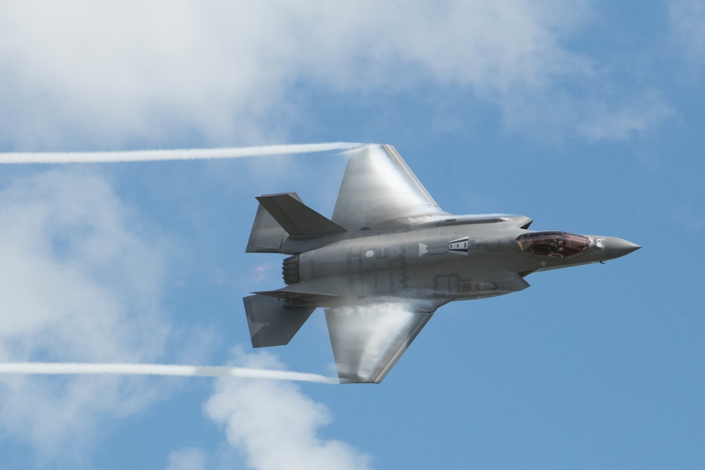 F-35 Demonstration Team Soars over the Wings Over Houston Airshow