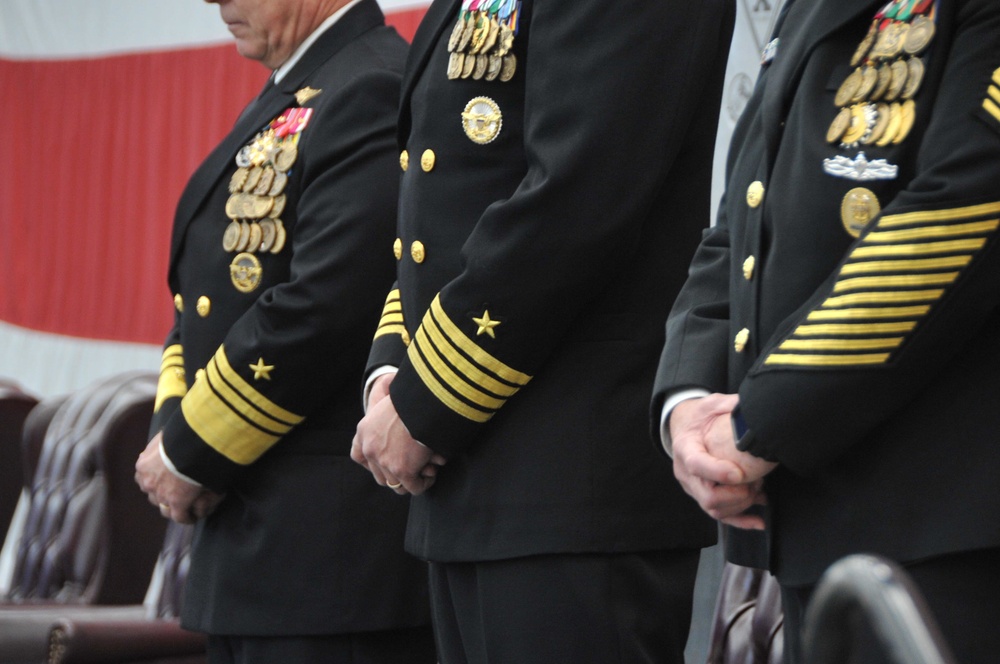 Wing 10 Conducts Change of Command Ceremony