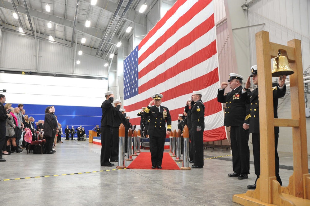 Wing 10 Conducts Change of Command Ceremony