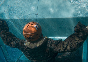 Pendleton Marines conduct Modular Amphibious Egress Training