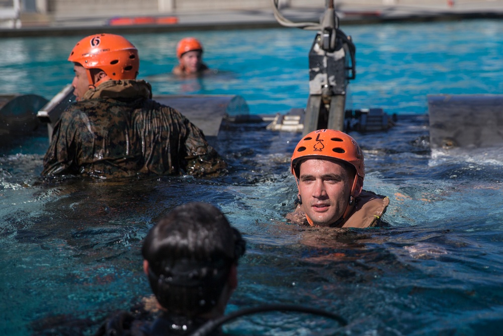Pendleton Marines conduct Modular Amphibious Egress Training