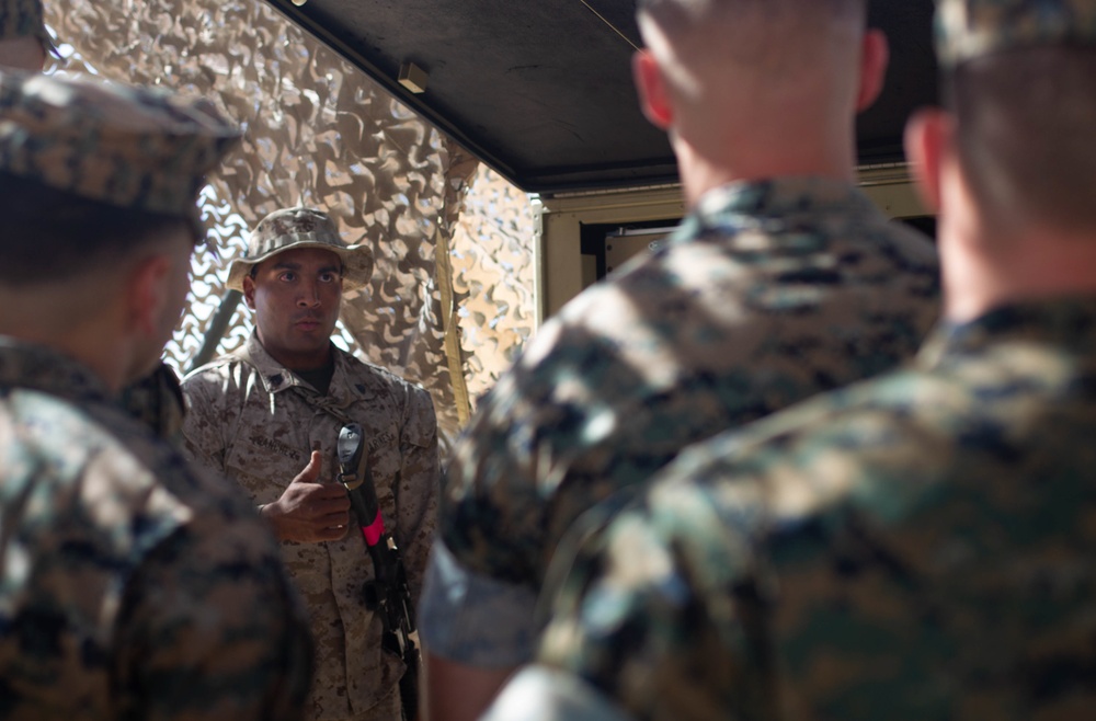 BCOC Students Visit 2d MARDIV Rear Area Operations Center