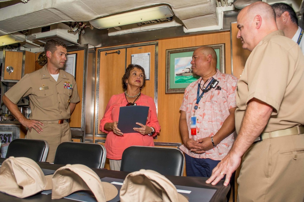 Governor of Guam Visits Submarine Squadron Fifteen