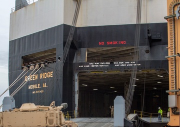 Devil Brigade Soldiers conduct port operations