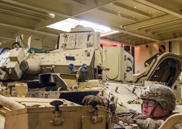 Big Red One Soldiers load up after successful deployment