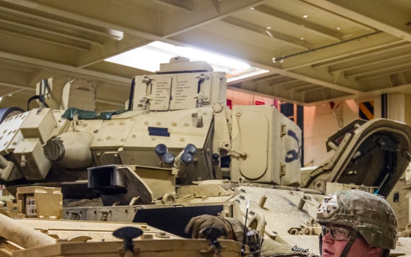 Big Red One Soldiers load up after successful deployment