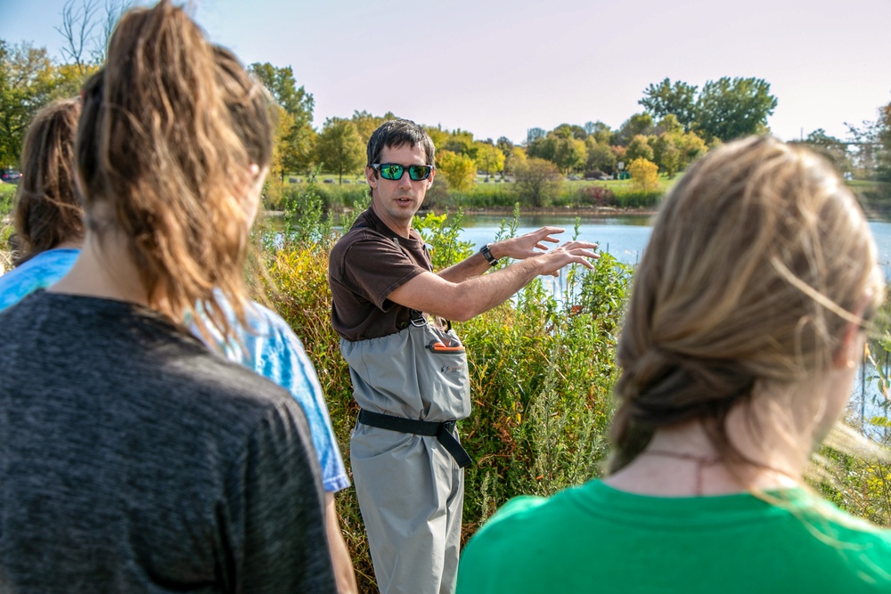 Buffalo District conducts fish survey at Unity Island with D'Youville College