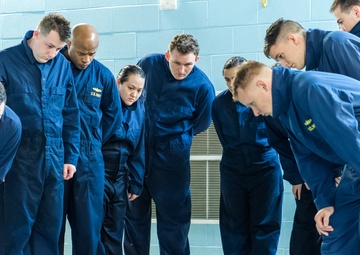191023-N-TE695-0013 NEWPORT, R.I. (Oct. 23, 2019) -- Navy Officer Development School students qualify third-class swimmer test