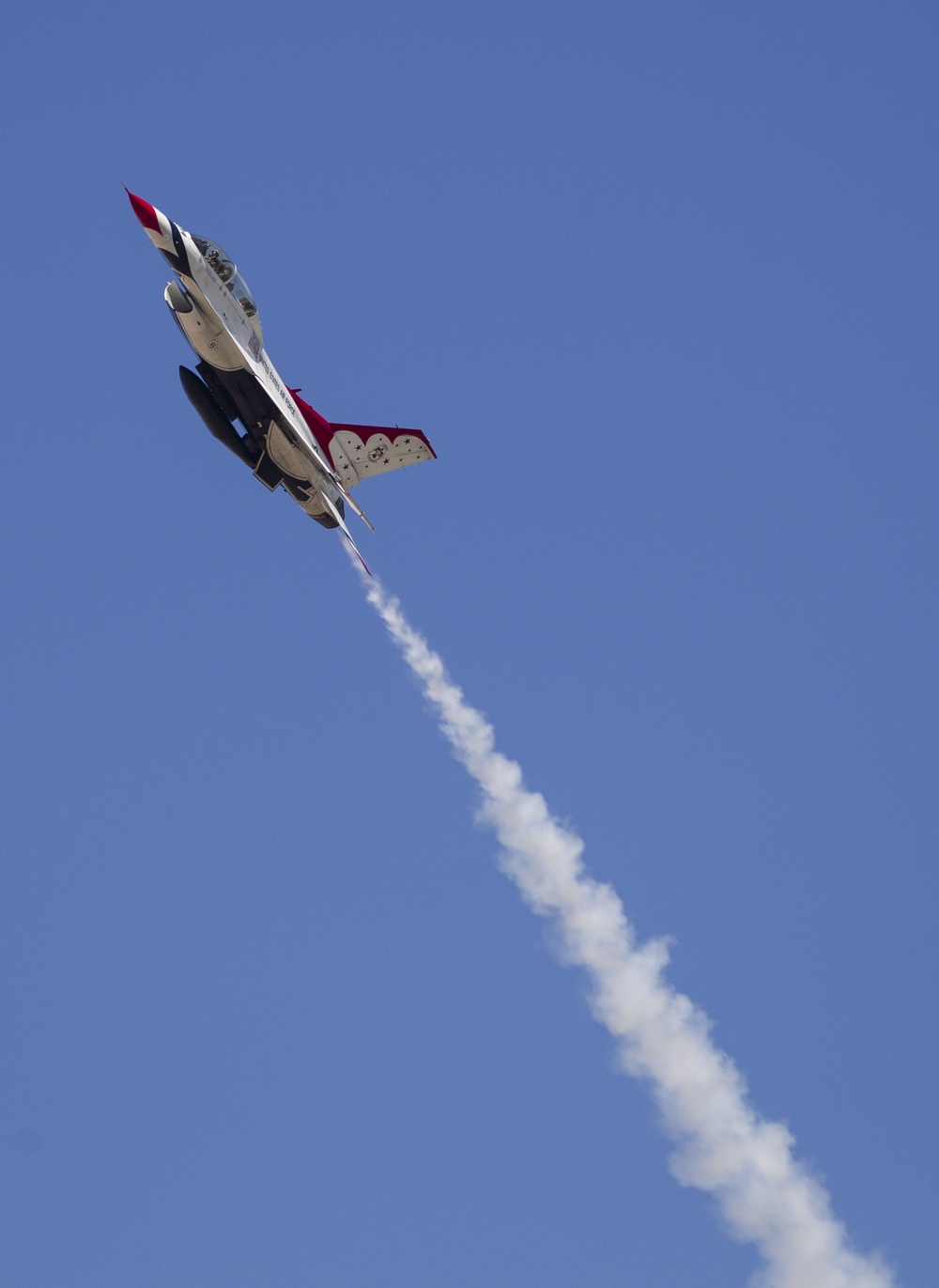 Air show performers arrive to Los Alamitos Army Airfield