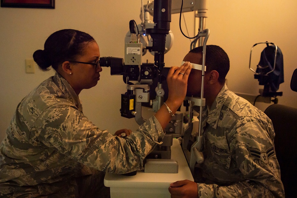 Optometry maintains Airmen's vision readiness