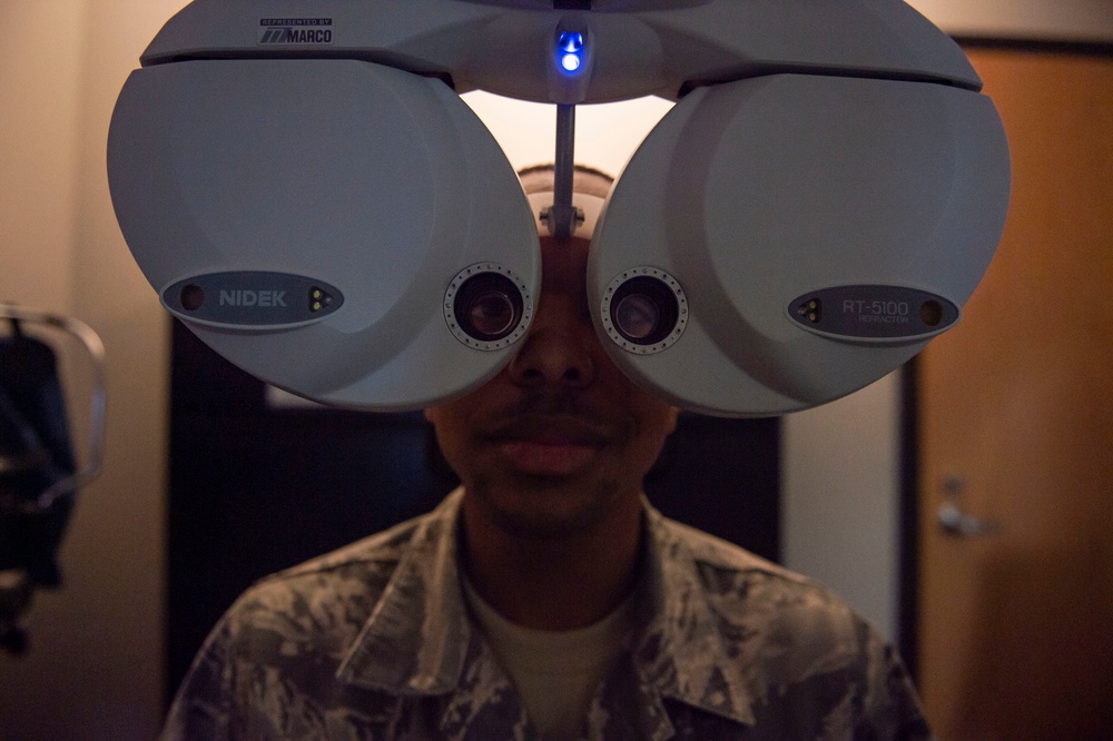 Optometry maintains Airmen's vision readiness