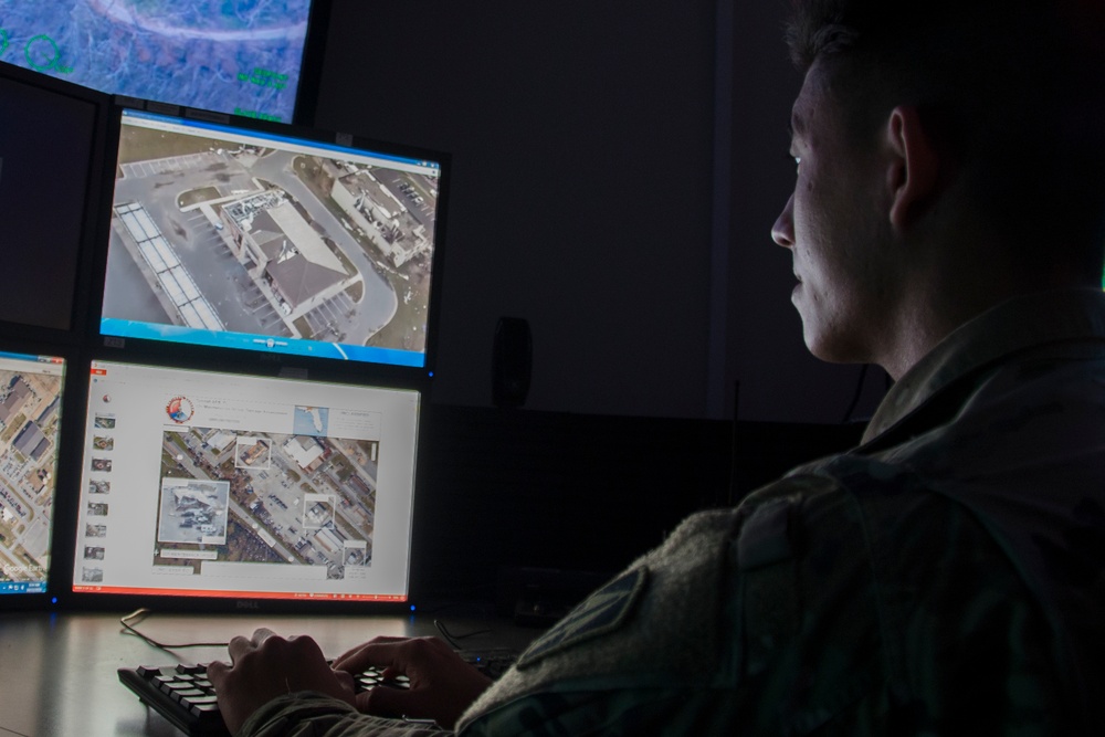 Indiana Guardsmen Intelligence Analysts train at Hulman Field Air National Guard Base, Ind.