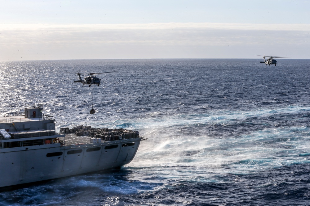 USS Bataan Conducts Vertical Replenishment at sea during COMPTUEX