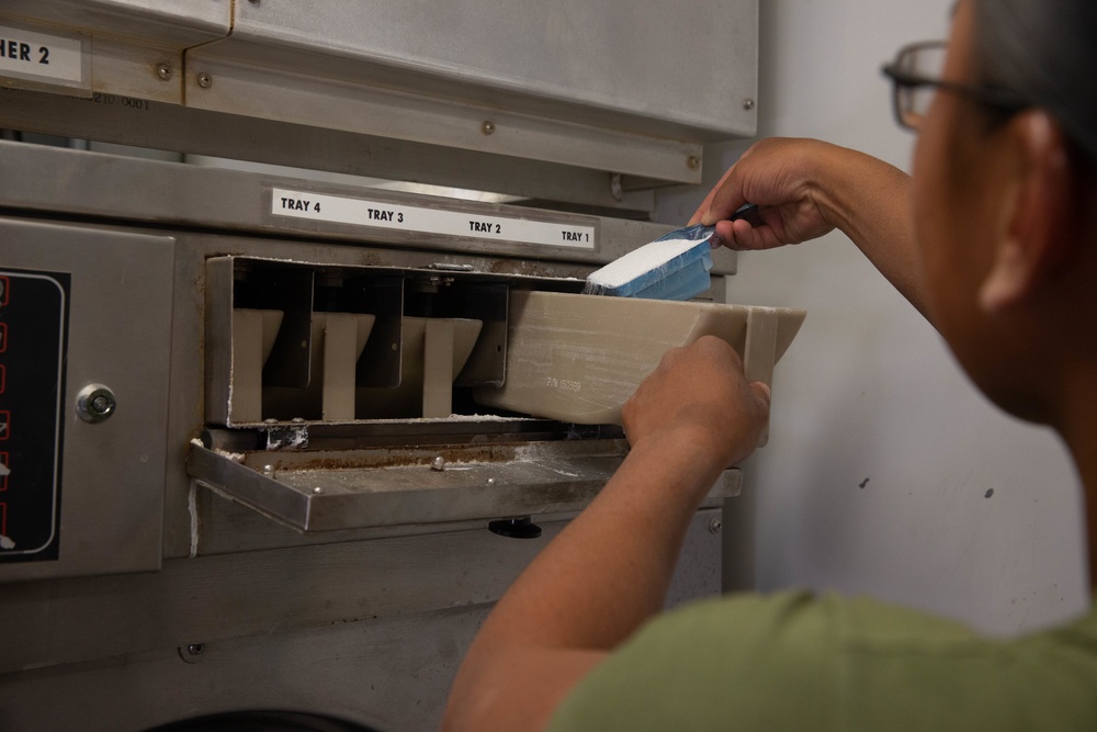 8th ESB installs showers and laundry facilities in support of MWX