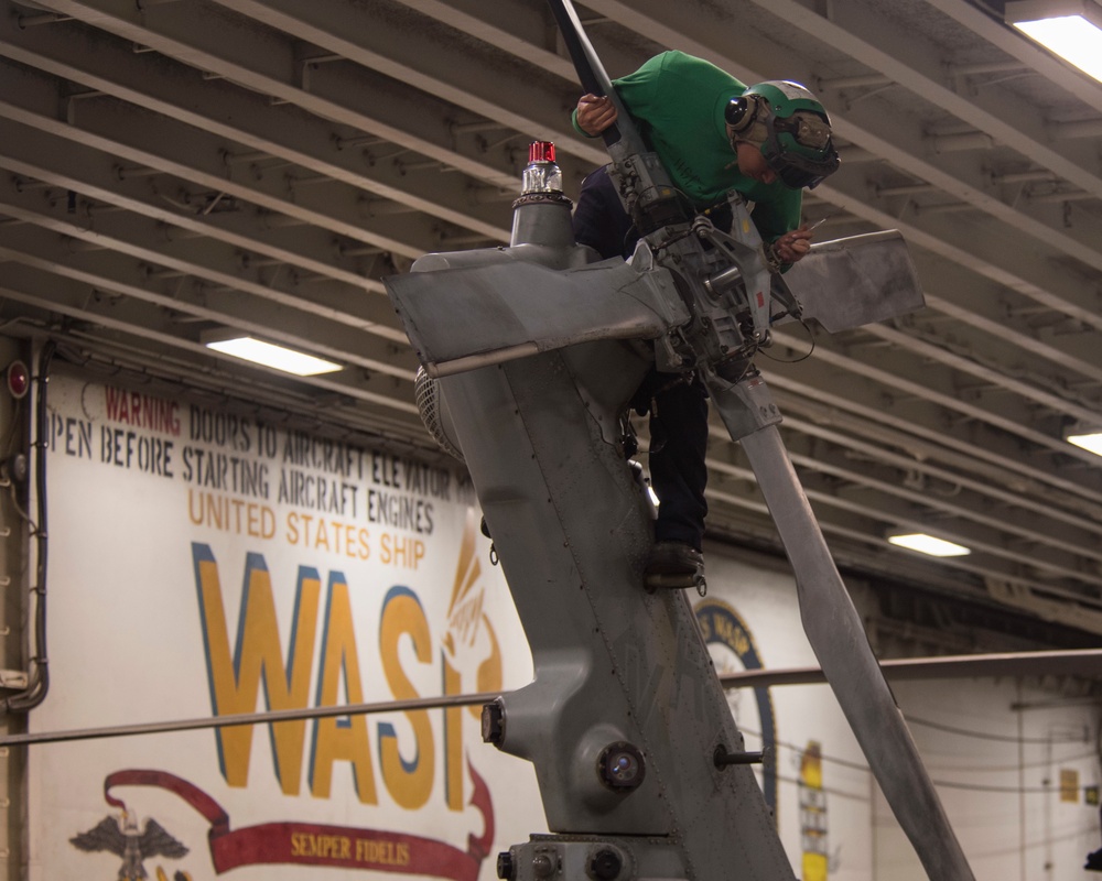 USS WASP (LHD 1) OPERATIONS AT SEA