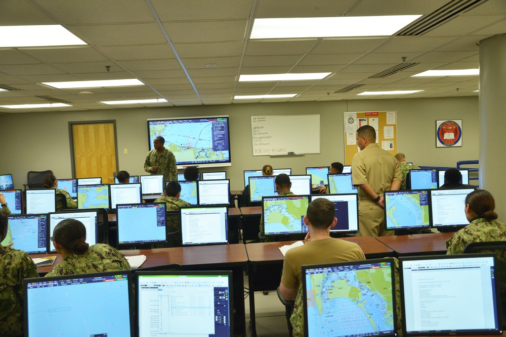 U.S. Sixth Fleet CMC Tours TSC, SWOSU and CSCSU Great Lakes