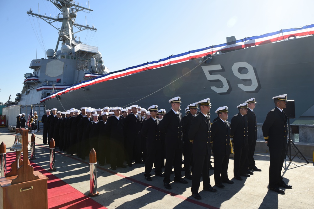 USS Russell Holds Change of Command