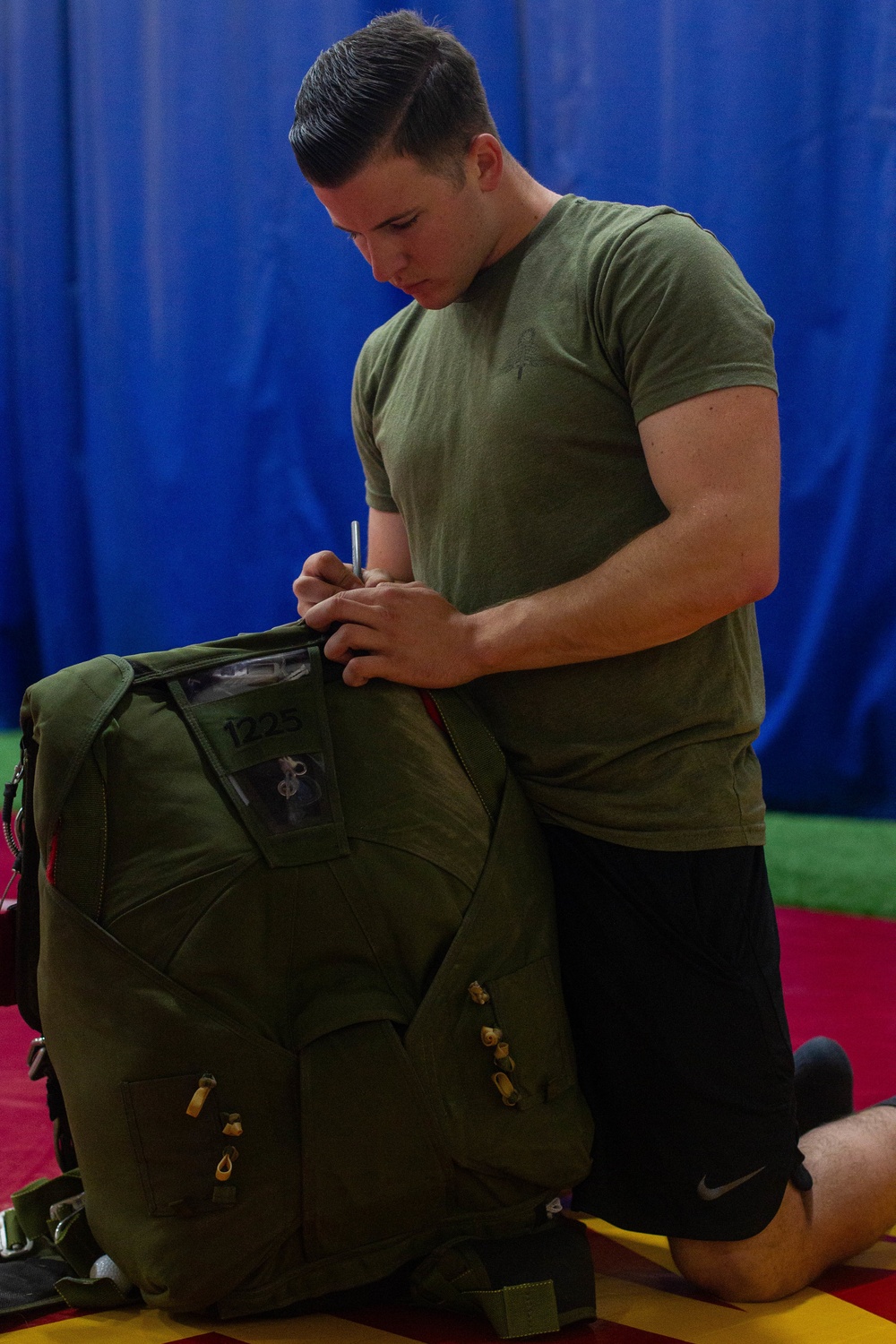 2nd Recon prepares for jump