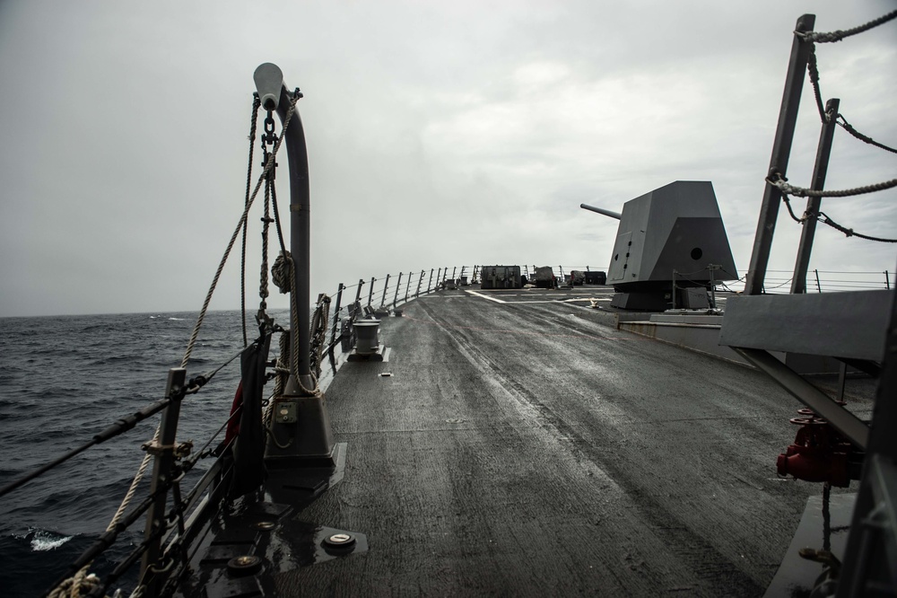 USS Farragut Transits Atlantic Ocean