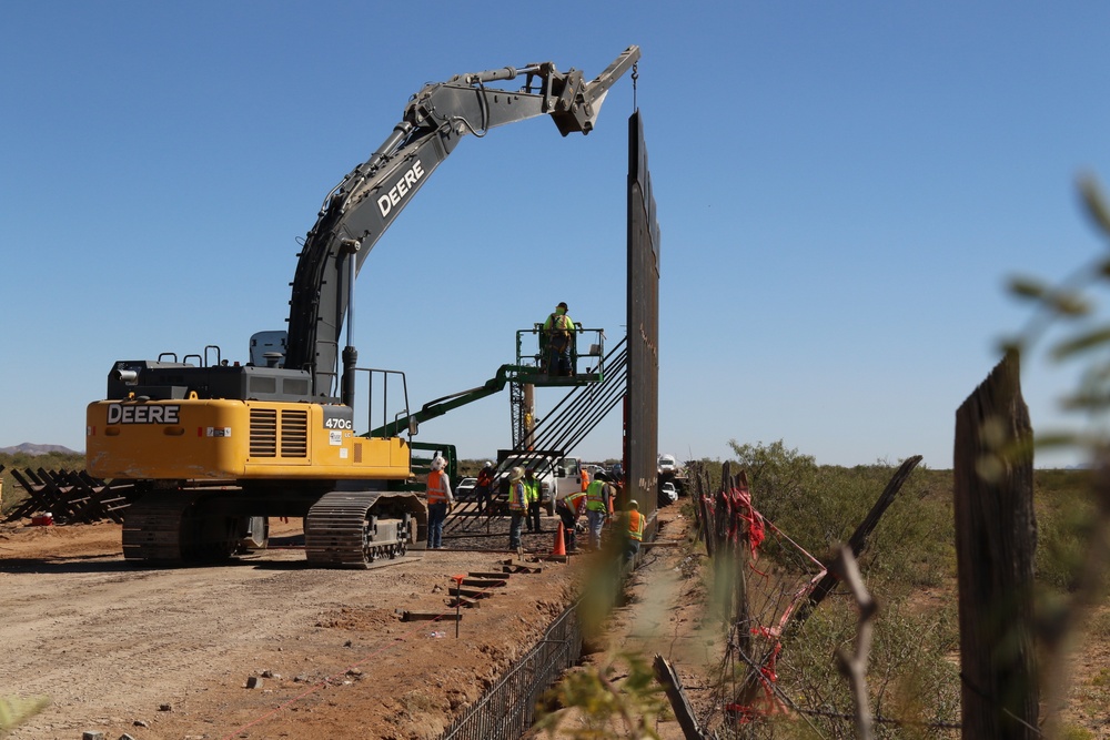 Task Force Barrier continues work constructing barrier panels at El Paso 1 project