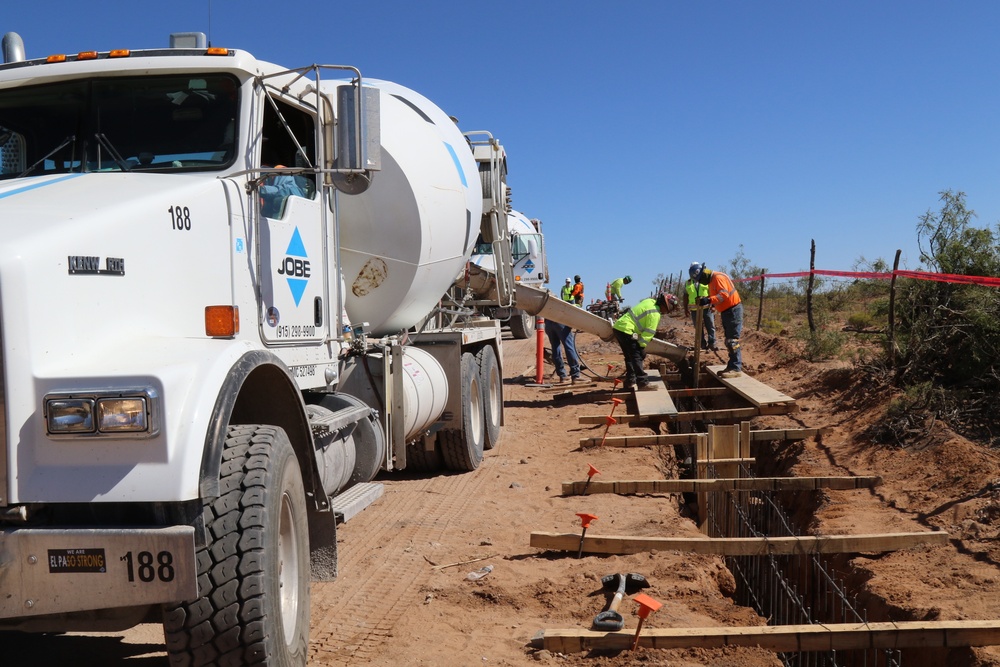 Task Force Barrier continues work constructing barrier panels at El Paso 1 project