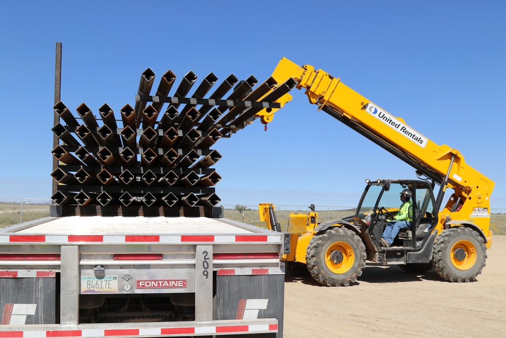 Task Force Barrier continues work constructing barrier panels at El Paso 1 project