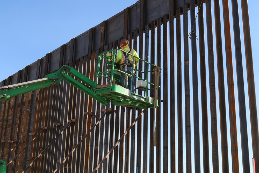 Task Force Barrier continues work constructing barrier panels at El Paso 1 project