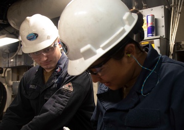 MARMC Conduct Repairs Aboard Oak Hill