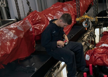 MARMC Conducts Repairs Aboard Oak Hill