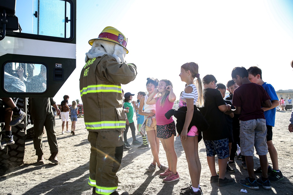 Sending a Message: MCAS Miramar Inspires Students